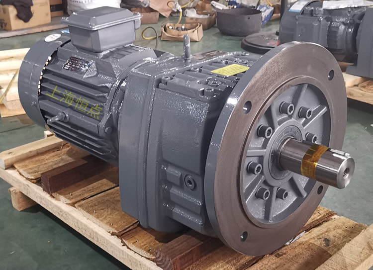 RF87減速機，立式安裝，輸入配電機，實物照片如下